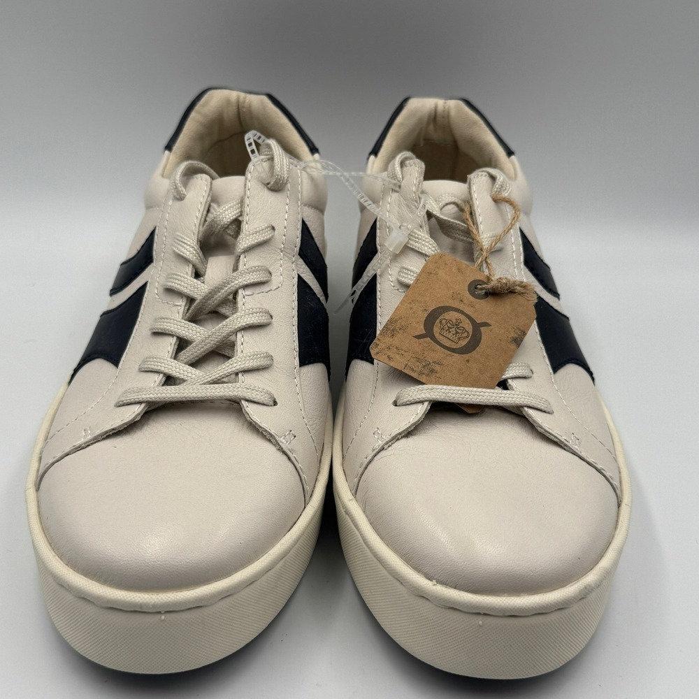 Born Handcrafted Leather Low Top‎ Sneakers Off-White Navy Blue Lace Up Shoes